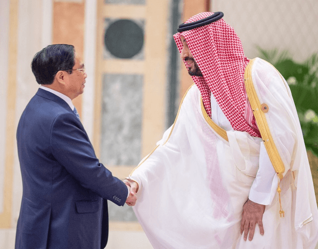 Thủ tướng Phạm Minh Chính hội đàm với Hoàng Thái tử, Thủ tướng Saudi Arabia