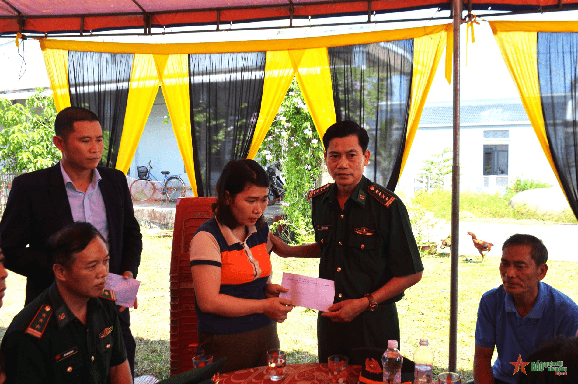 Lãnh đạo BĐBP tỉnh Quảng Nam thăm, động viên hỗ trợ gia đình ngư dân gặp nạn tại Quảng Nam
