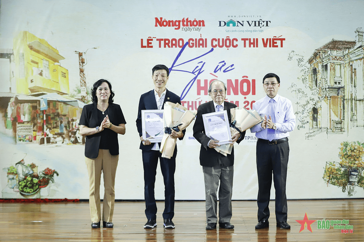 Hà Nội hào hoa thanh lịch - Tình yêu Hà Nội của “Giáo sư rùa”