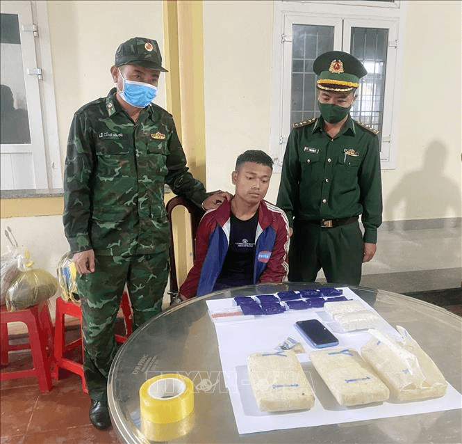 Quảng Trị: Triệt phá vụ vận chuyển 18.000 viên ma túy tổng hợp