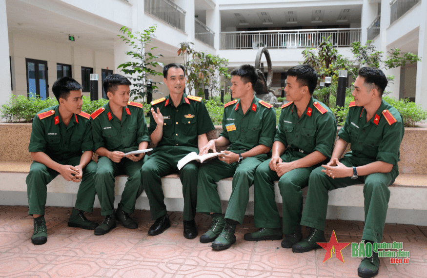 Viết tiếp những trang "giáo án vàng”