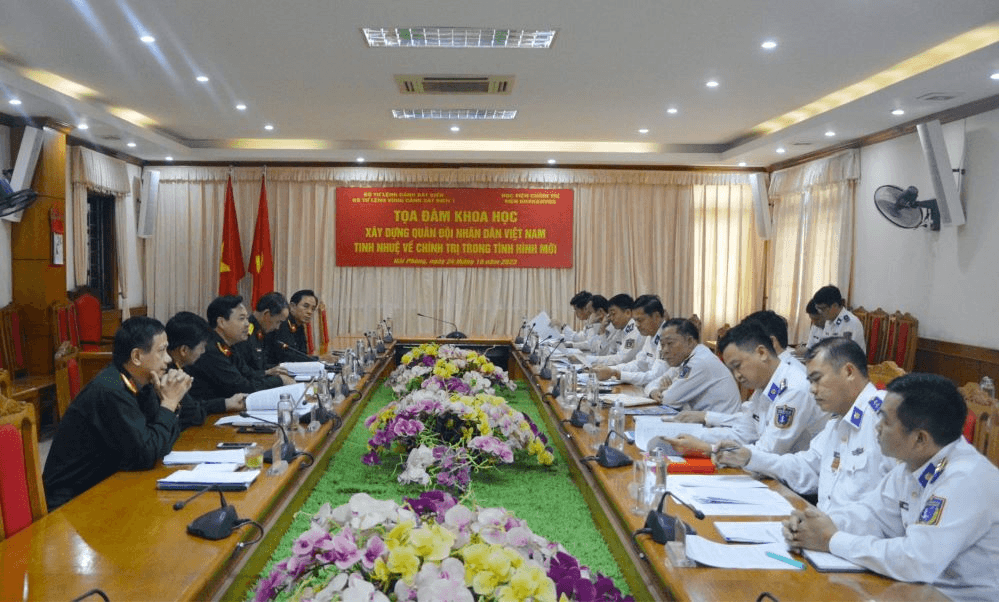Viện Khoa học xã hội và Nhân văn Quân sự làm việc tại Bộ tư lệnh Vùng Cảnh sát biển 1