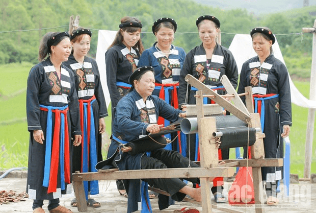 Hỏi-Đáp pháp luật: Mức hỗ trợ nghệ nhân người dân tộc thiểu số