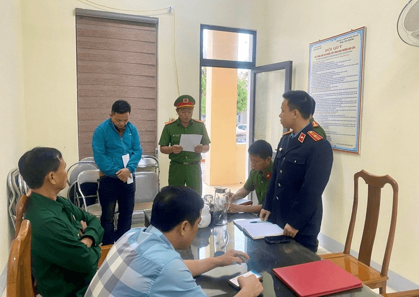 Hà Tĩnh: Bắt hai nhân viên Trạm kiểm dịch động vật