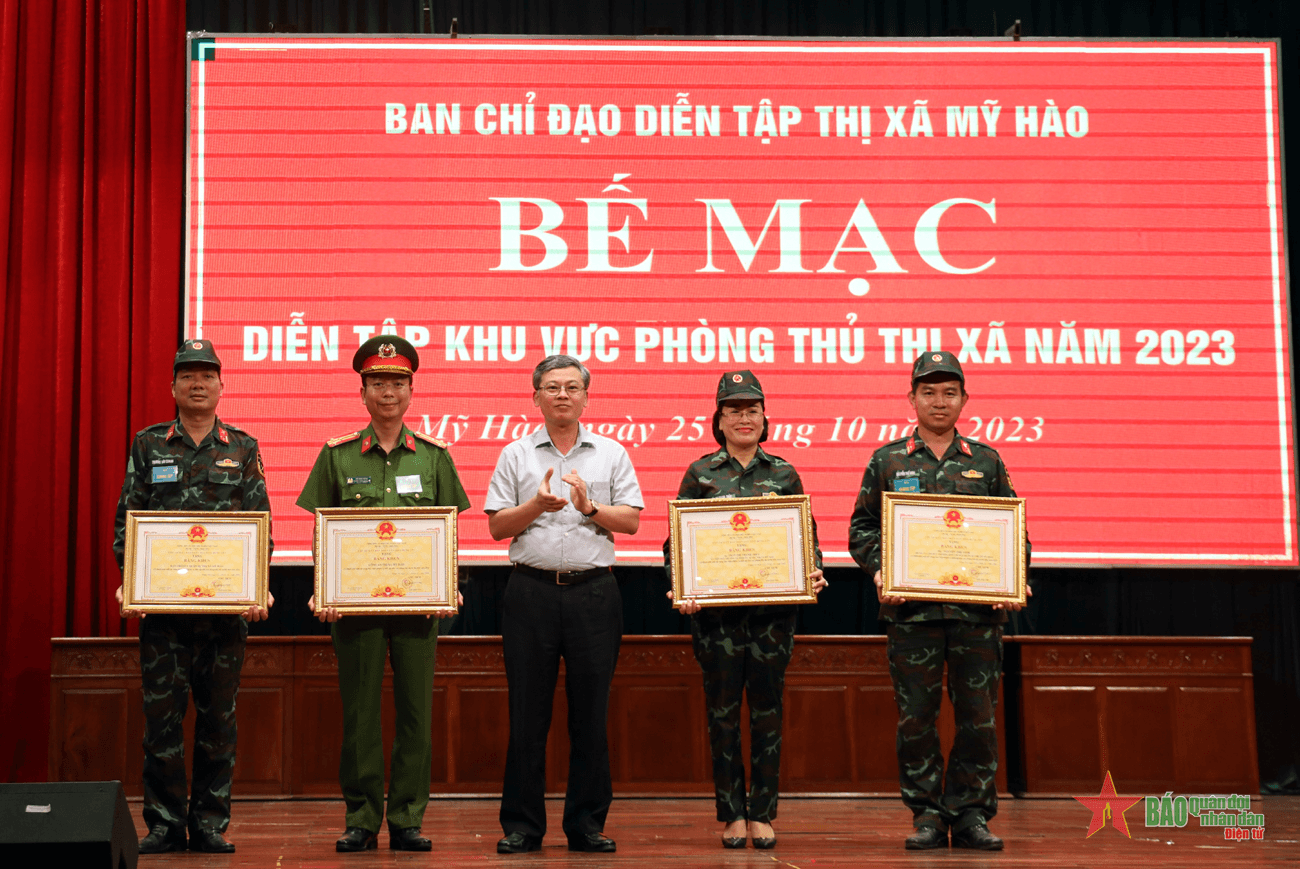 Thị xã Mỹ Hào (Hưng Yên) tổ chức thành công diễn tập khu vực phòng thủ năm 2023