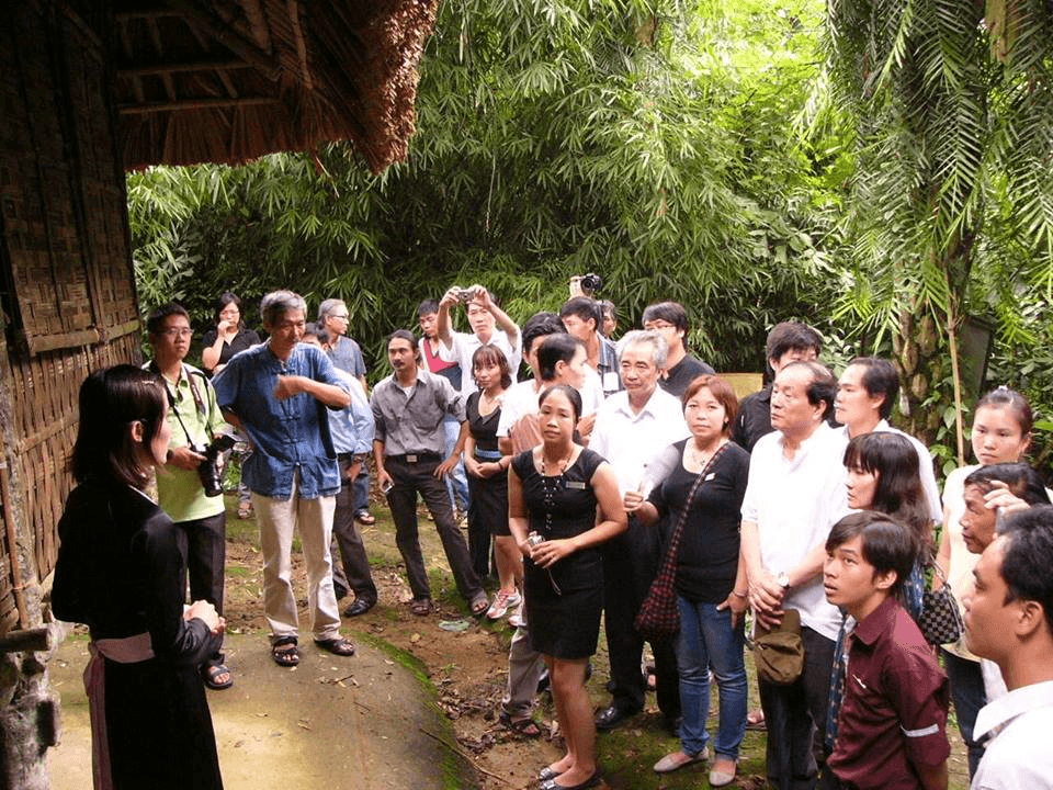Tiếp sức văn trẻ