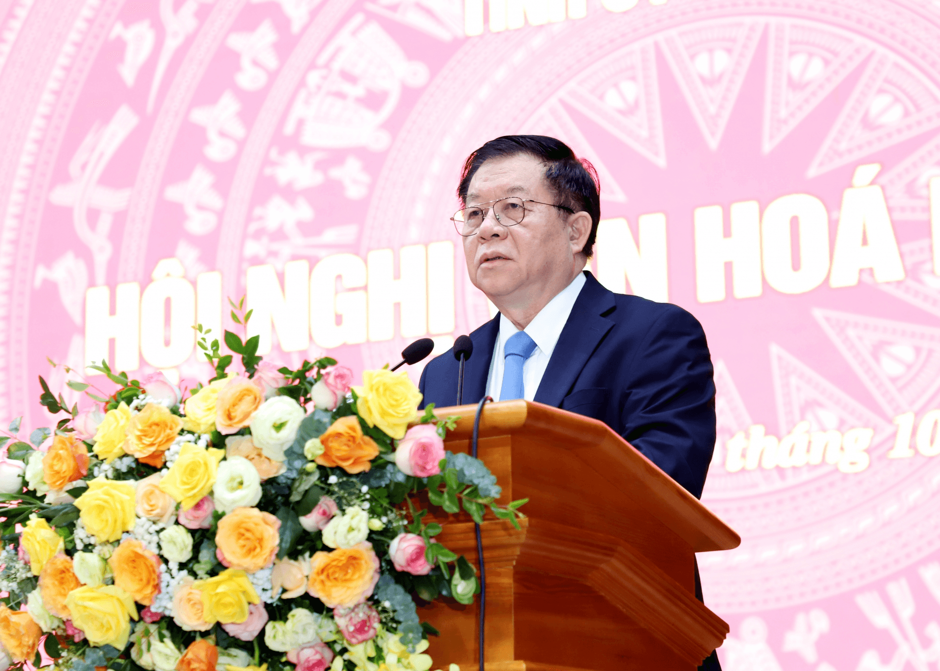 Trưởng ban Tuyên giáo Trung ương Nguyễn Trọng Nghĩa: Bảo tồn, phát huy giá trị văn hóa con người Hà Giang