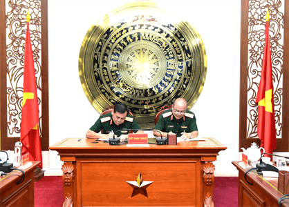 Bàn giao chức trách, nhiệm vụ Phó tư lệnh Quân khu 7
