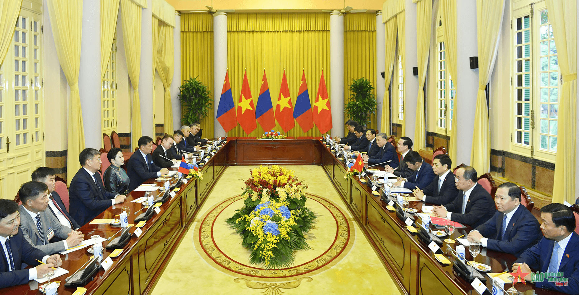 Việt Nam-Mông Cổ nhất trí hướng tới việc thiết lập khuôn khổ quan hệ mới