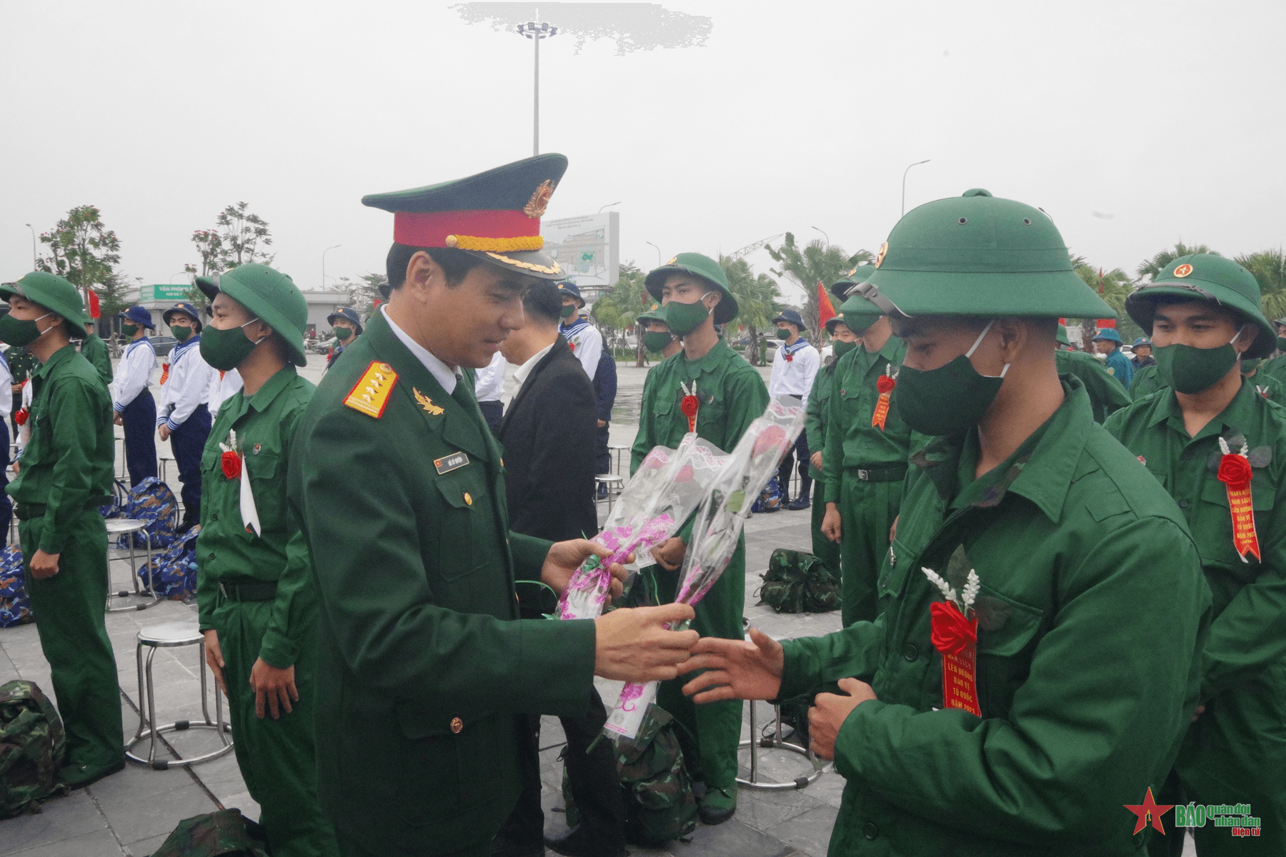 Huyện Tứ Kỳ (Hải Dương): Nhiều thanh niên tình nguyện nhập ngũ