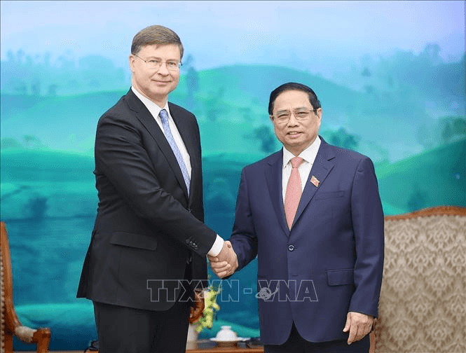 Thủ tướng Phạm Minh Chính tiếp Phó chủ tịch Ủy ban châu Âu