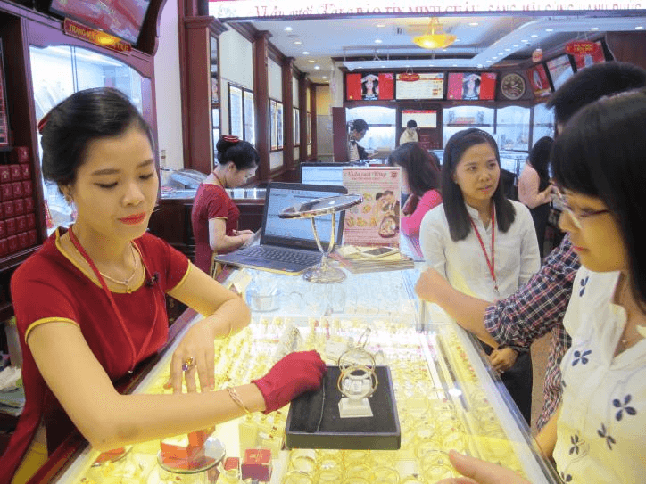 Giá vàng chiều nay (2-11): Quay đầu giảm sâu, rời mốc 71 triệu đồng/lượng