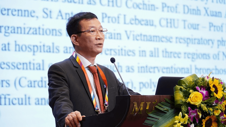 Bàn các giải pháp quản lý kháng kháng sinh và các tổn thương phổi sau Covid-19