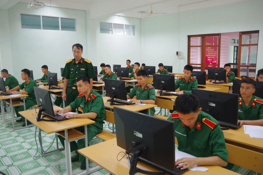 Trung tá Vũ Văn Cảnh: Từ đam mê công nghệ đến nghiên cứu khoa học