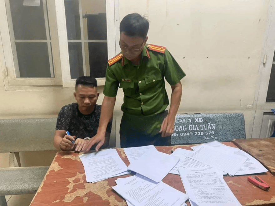 Bắt 2 đối tượng “tín dụng đen” cho vay lãi cao đến 475%/năm
