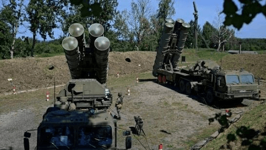 Ấn Độ triển khai 3 đơn vị phòng không S-400 ở biên giới với Trung Quốc và Pakistan