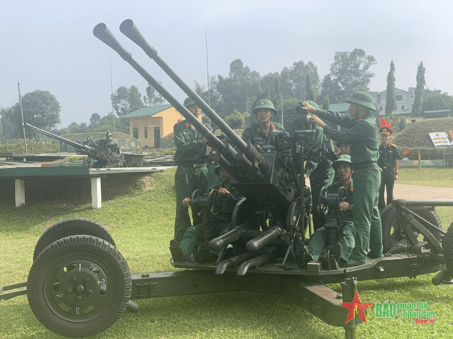 Cán bộ trách nhiệm sẽ huấn luyện tốt