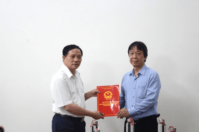 Hòa Bình: Công bố quyết định của Chủ tịch UBND tỉnh về công tác cán bộ