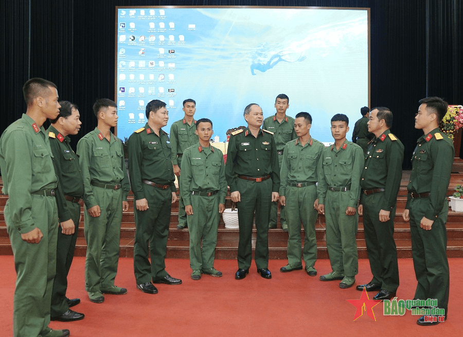 Lắng nghe, thấu hiểu để giải quyết tâm tư, nguyện vọng của bộ đội

​
