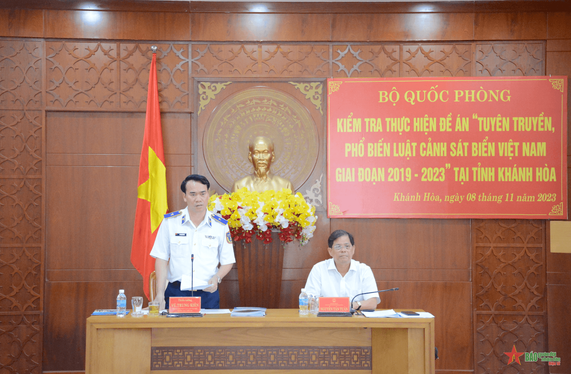 Kiểm tra hoạt động tuyên truyền, phổ biến Luật Cảnh sát biển Việt Nam tại tỉnh Khánh Hòa