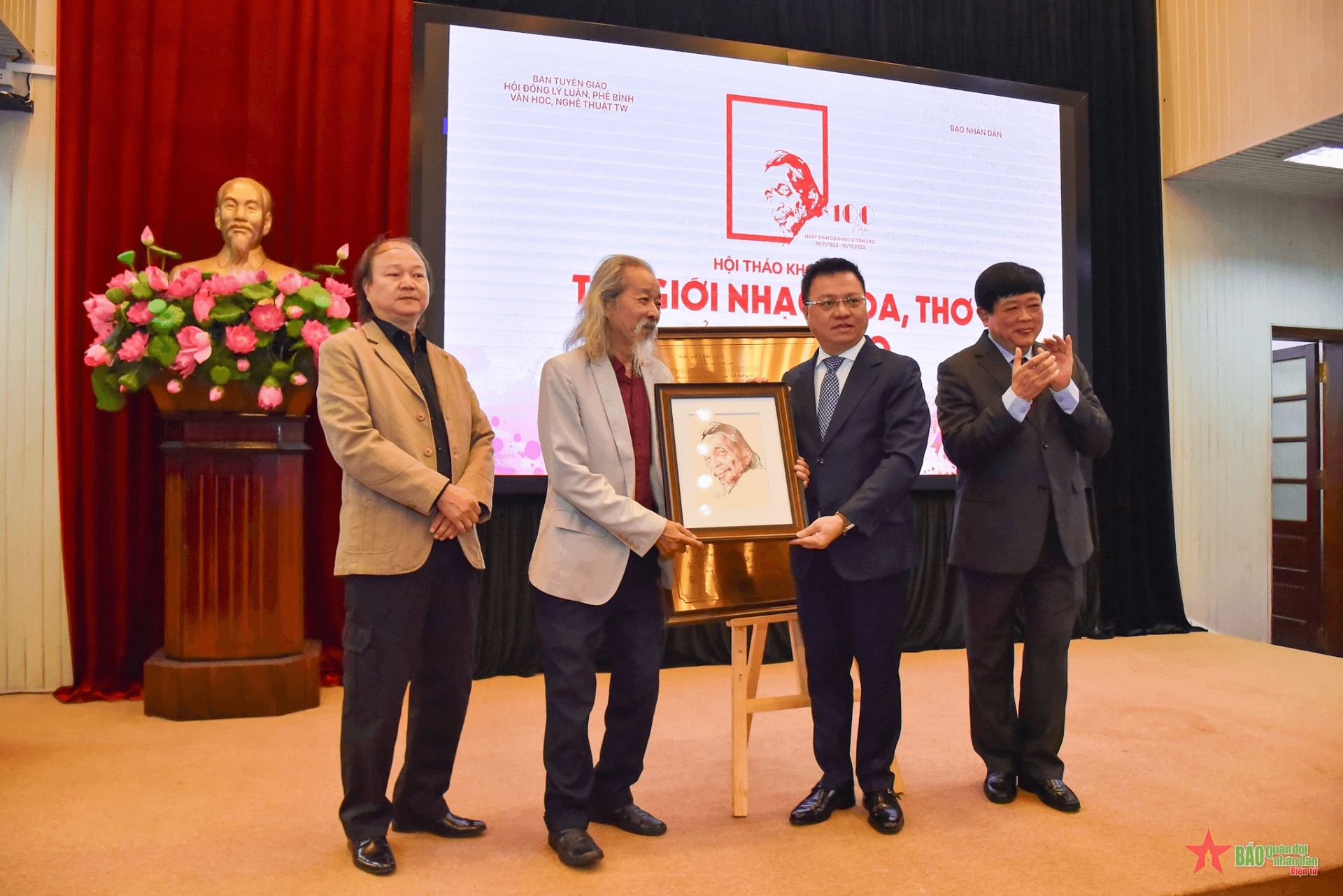 Thế giới nhạc, họa, thơ của Văn Cao