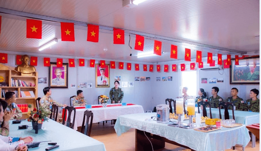 Lực lượng mũ nồi xanh Việt Nam và Nhật Bản tại Nam Sudan giao lưu, trao đổi kinh nghiệm