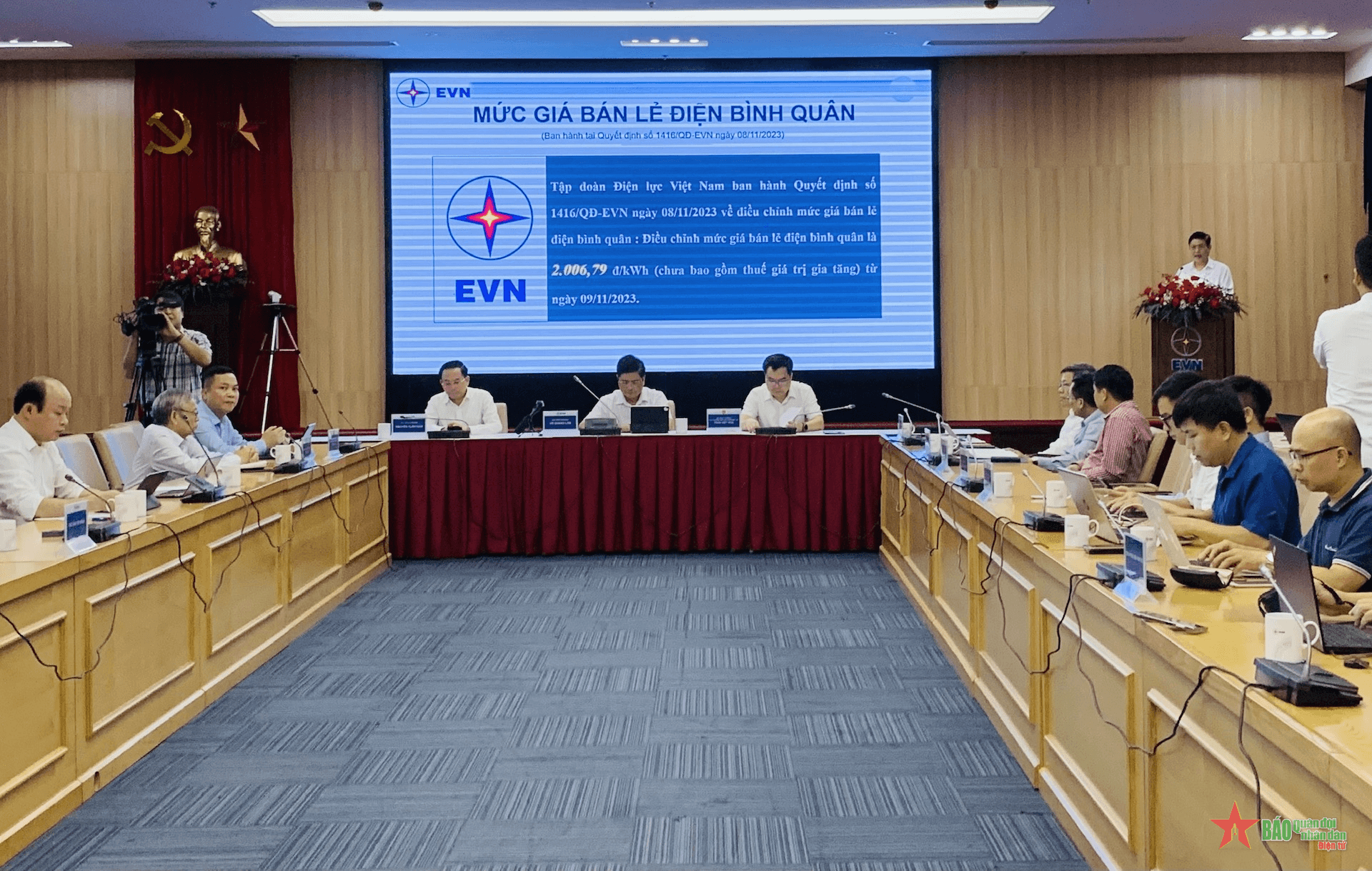 Giá điện bán lẻ tăng thêm 4,5% từ hôm nay
