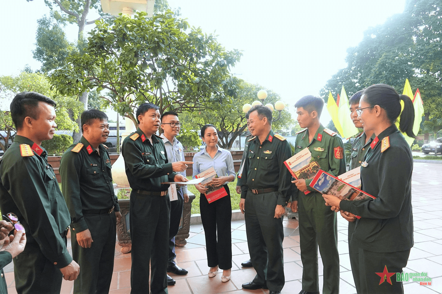 Nhiều mô hình hiệu quả trong giáo dục pháp luật cho thanh niên Quân đội