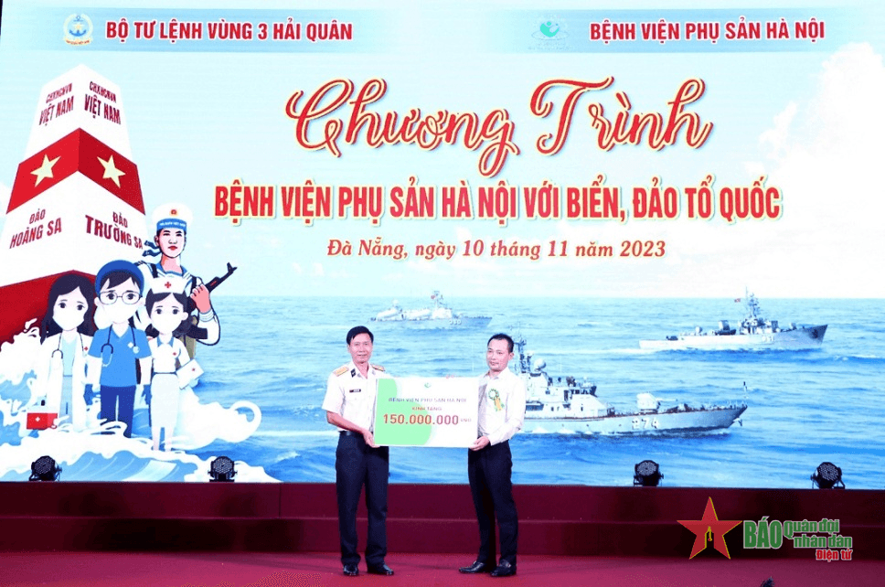 Bệnh viện Phụ sản Hà Nội khám sức khỏe cho quân nhân Vùng 3 Hải quân
