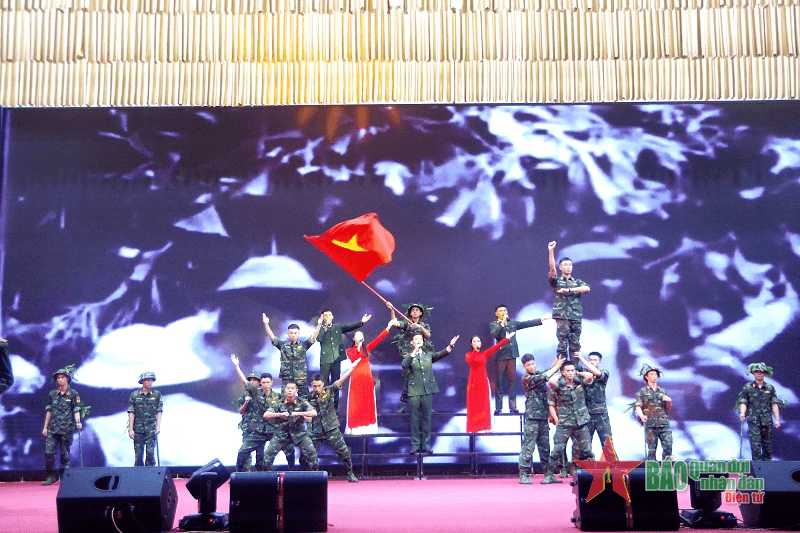 Trường Sĩ quan Thông tin bế mạc Liên hoan nghệ thuật quần chúng năm 2023