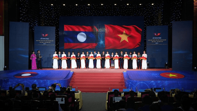 Ngày hội thắm tình hữu nghị đặc biệt Việt Nam - Lào năm 2023