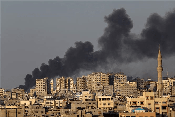Xung đột Hamas-Israel: Cơ sở của LHQ ở dải Gaza trúng đạn pháo, nhiều người thương vong
​