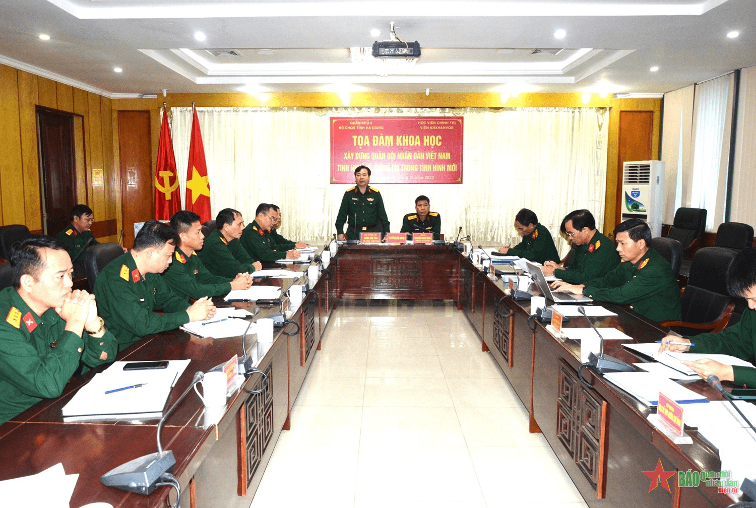 Tọa đàm khoa học “Xây dựng Quân đội nhân dân Việt Nam tinh nhuệ về chính trị trong tình hình mới”