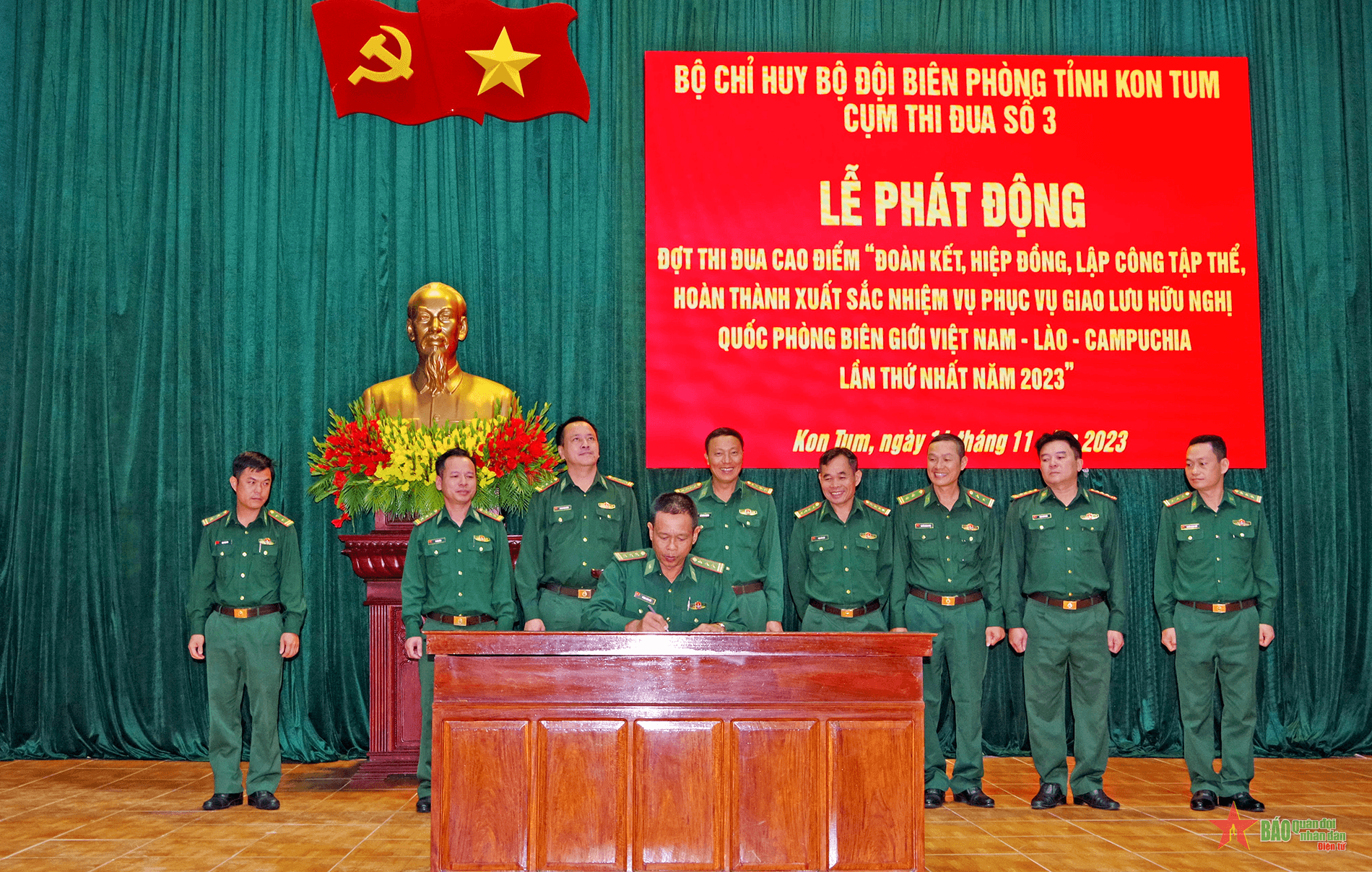 Thi đua hoàn thành xuất sắc nhiệm vụ phục vụ giao lưu hữu nghị quốc phòng biên giới Việt Nam - Lào - Campuchia