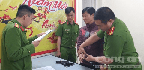 Vụ xe jeep bị lũ cuốn trôi ở Lâm Đồng: Khởi tố, bắt tạm giam 3 nhân sự của Khu Du lịch Làng Cù Lần