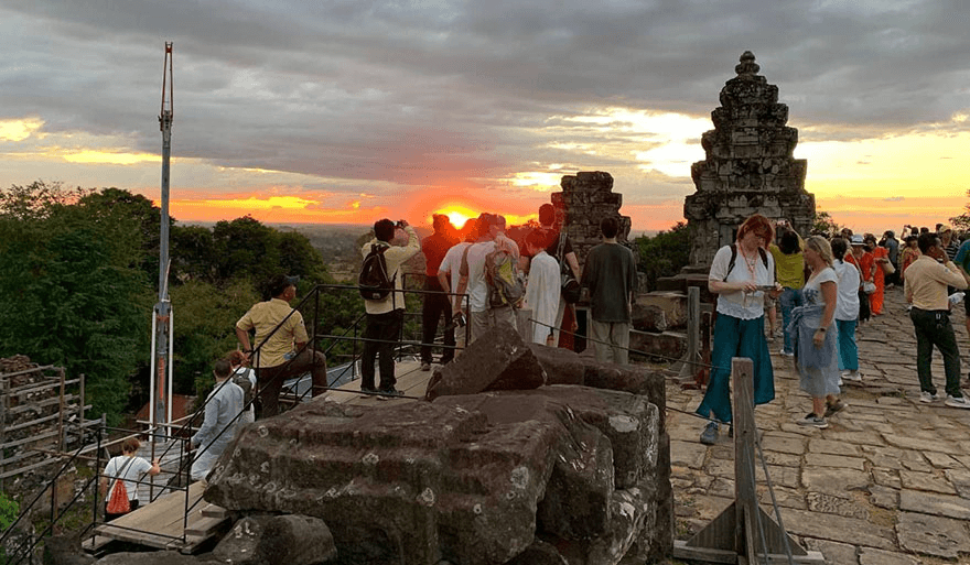 Thủ tướng Hun Manet kêu gọi tăng cường các chuyến bay thẳng từ ASEAN đến Campuchia