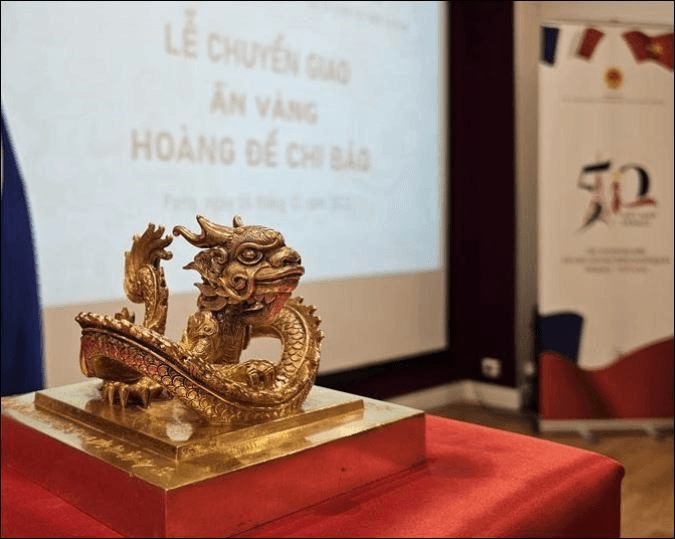 Chuyển giao ấn vàng “Hoàng đế chi bảo” từ Pháp về Việt Nam