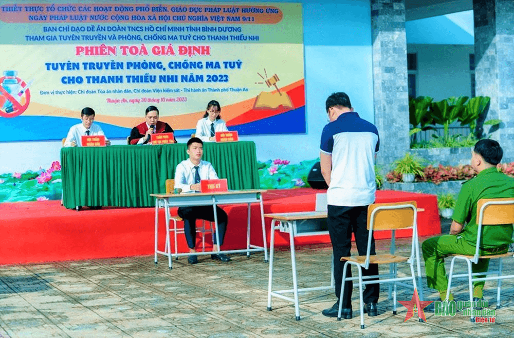 Phiên tòa giả - bài học thật