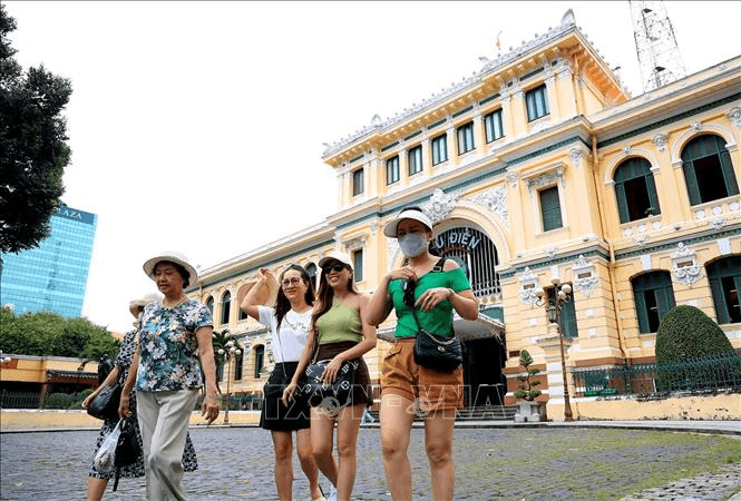 Sở Du lịch TP Hồ Chí Minh: Thủ tục visa mở nhưng chưa thoáng