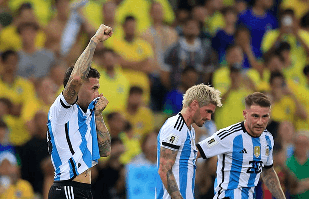 Argentina thắng 1-0 Brazil trong trận siêu kinh điển bóng đá Nam Mỹ