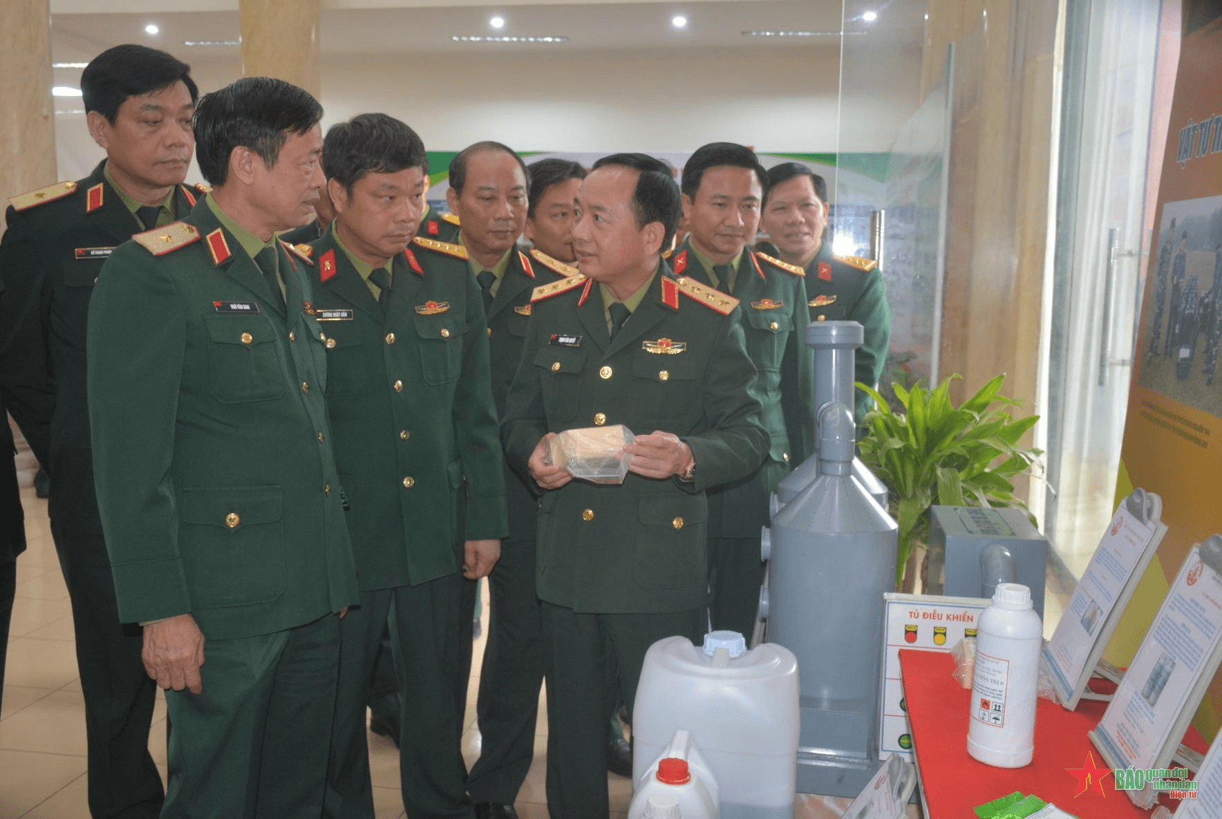 Quân đội là lực lượng nòng cốt trong nhiệm vụ bảo vệ và khắc phục sự cố môi trường, ứng phó biến đổi khí hậu