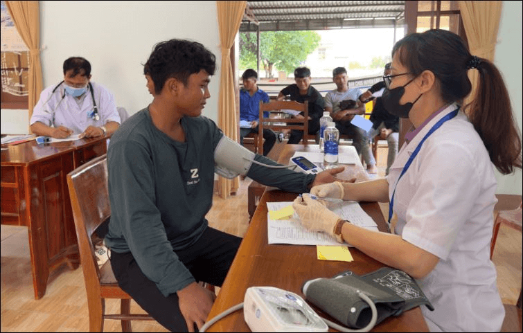 Tăng cường xây dựng, củng cố hệ thống chính trị, xây dựng thế trận quốc phòng toàn dân, thế trận an ninh nhân dân vững chắc ở vùng đồng bào dân tộc thiểu số và miền núi: Kinh nghiệm tuyển quân ở huyện Lắk anh hùng