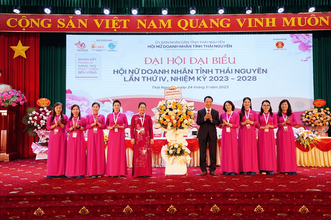 Bà Nguyễn Thị Vinh tiếp tục được bầu làm Chủ tịch Hội nữ Doanh nhân tỉnh Thái Nguyên