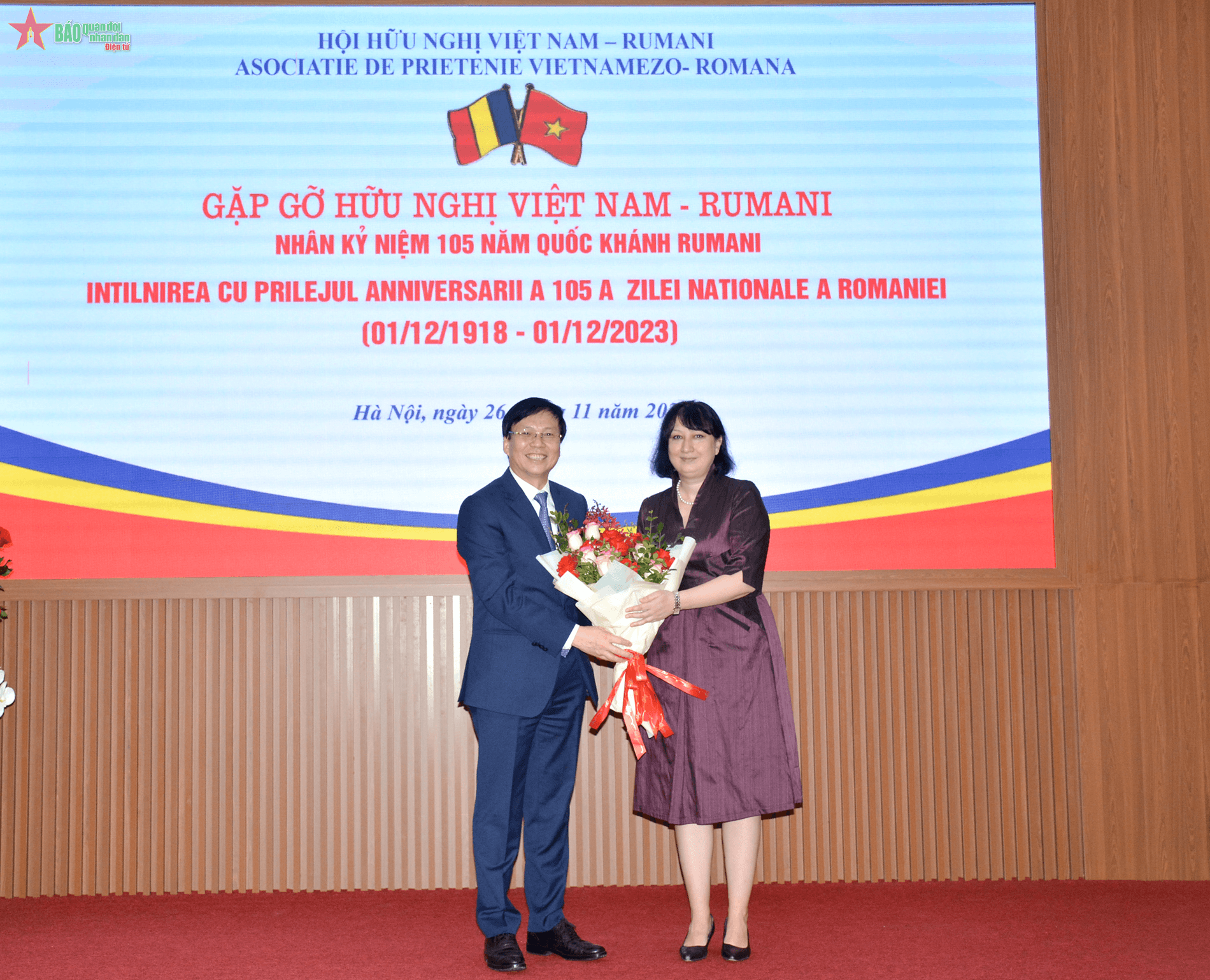 Gặp gỡ hữu nghị nhân kỷ niệm Quốc khánh Romania