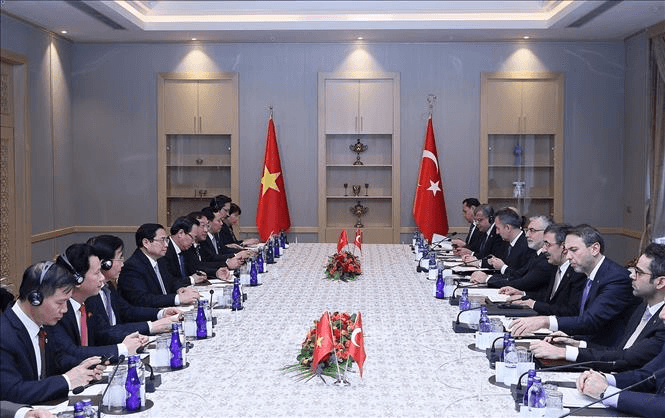 Thủ tướng Chính phủ Phạm Minh Chính hội đàm với Phó tổng thống Thổ Nhĩ Kỳ Cevdet Yilmaz