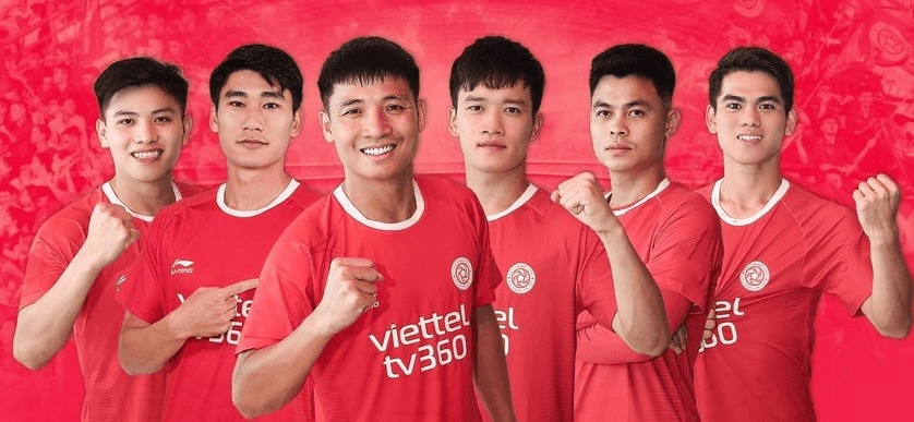 Một tượng đài trở lại