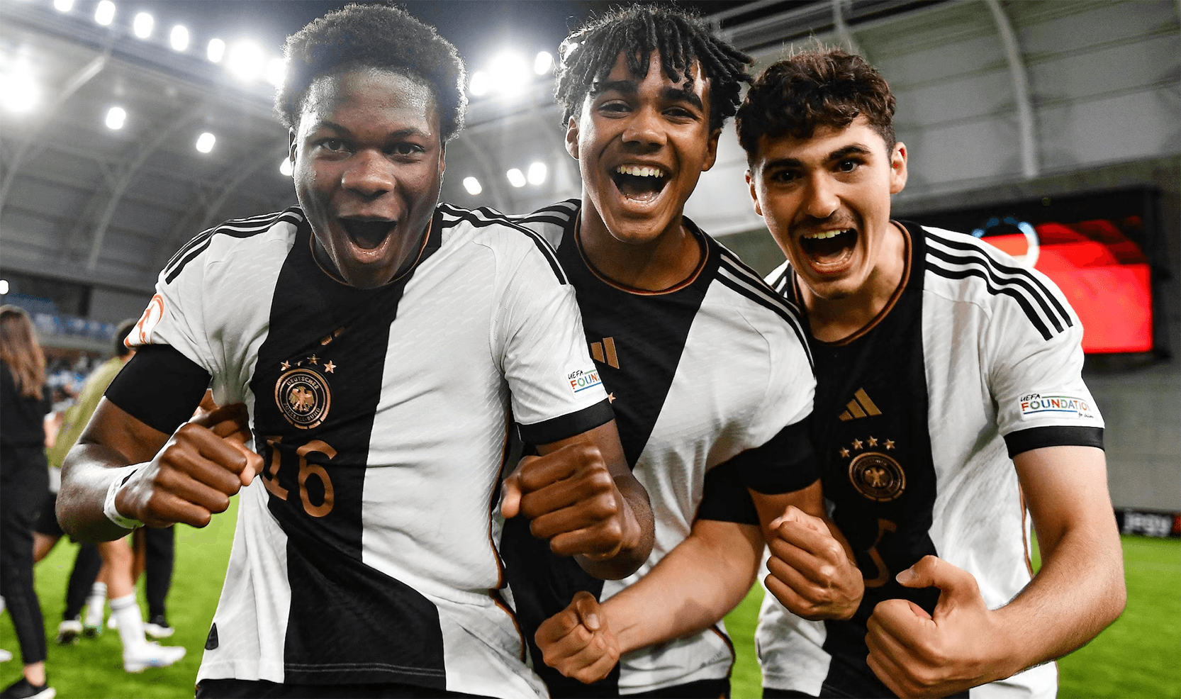 Thắng Pháp trên chấm 11m, Đức lần đầu tiên vô địch U17 World Cup