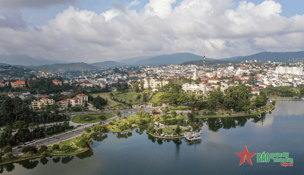 Hiến kế phát triển du lịch Đà Lạt xanh, bền vững