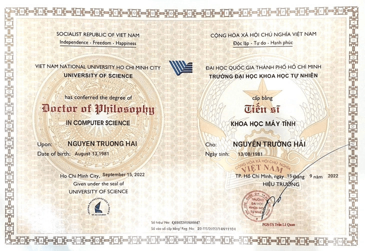 Lăng kính văn hóa: Thói sính bằng cấp