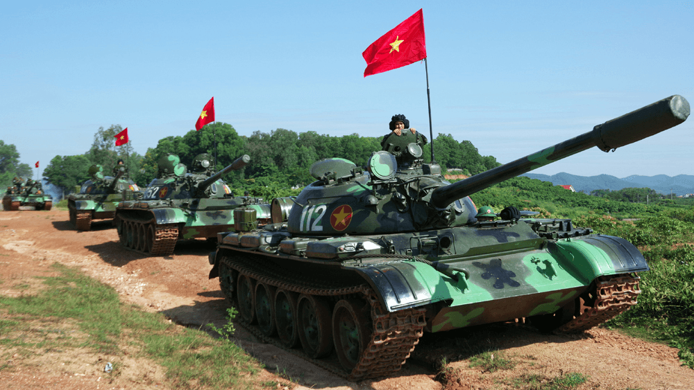 Ông cha ta đánh giặc: Dùng sào đẩy xe tăng